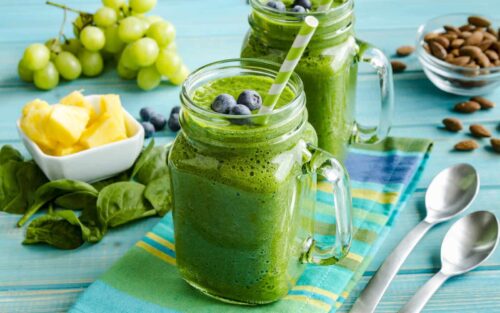 Mighty Greens wheatgrass smoothie